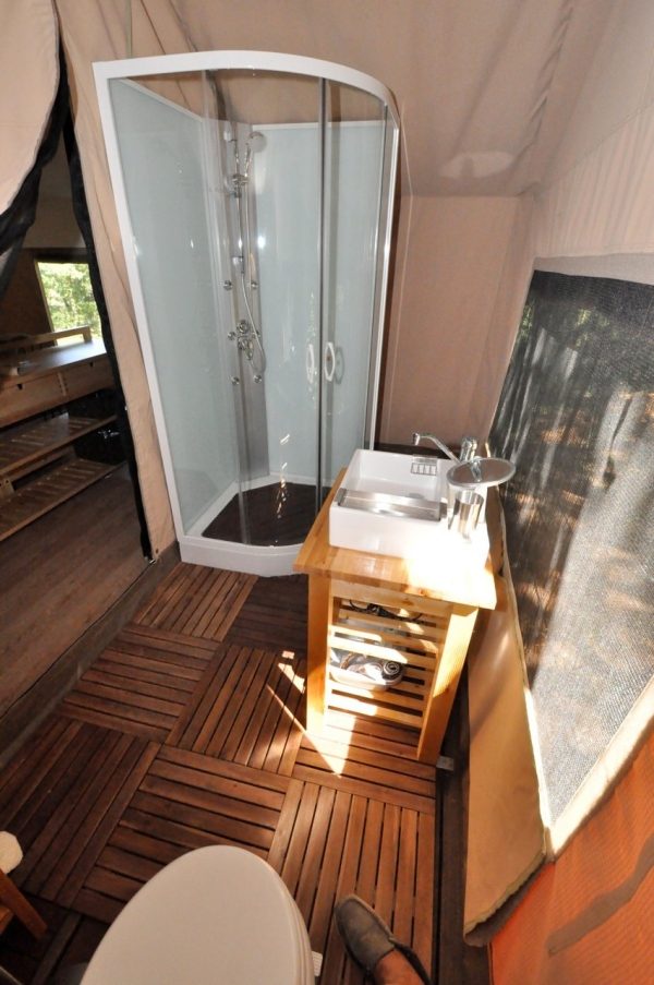 Zariadenie sprchovacích kabín kemping Francúzsko