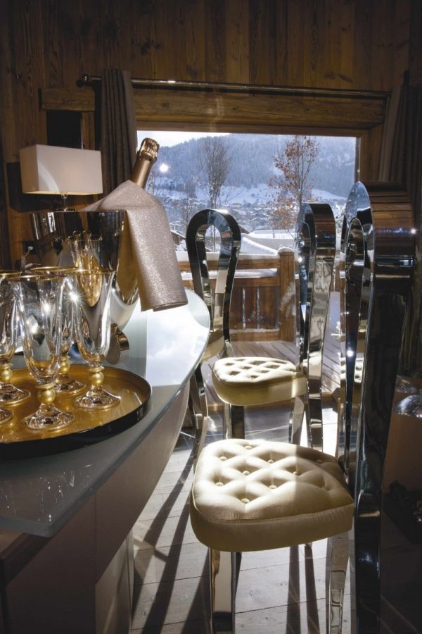 Luxusný dizajn chaty zlatý strieborný dizajn