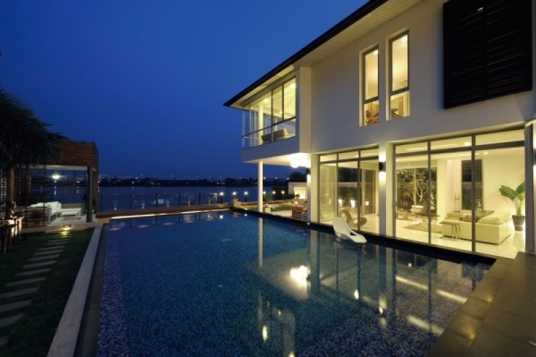 luxusná vila s moderným dizajnom a priestranným bazénom