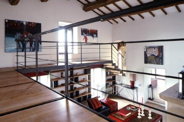 luxusná vila v taliansku arrighi vnútorný balkón