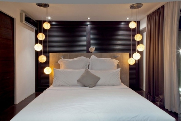 prázdninová vila casa hannah spálňa závesné svetlá luxusná prázdninová vila v bali casa hannah závesné svetlá