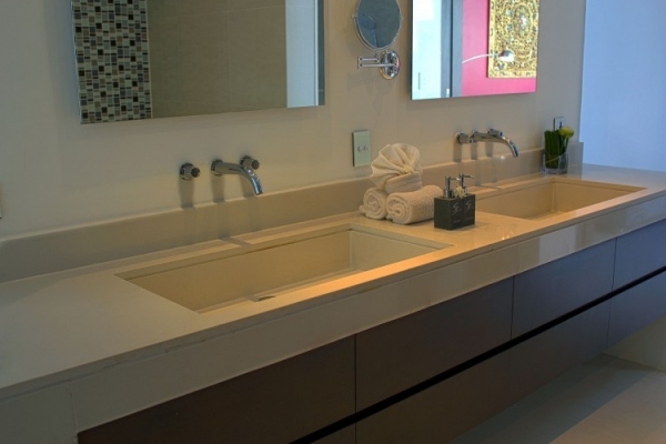 Villa Chi Phucket veľká kúpeľňová márnosť