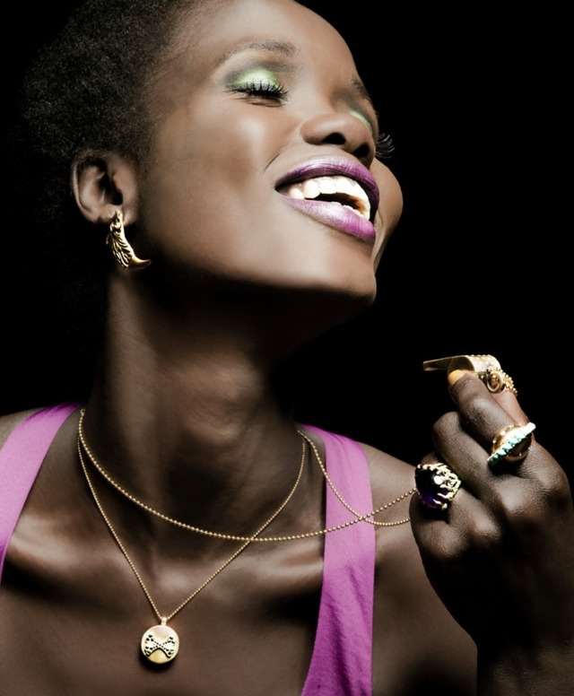 Dizajnový šperk náhrdelník náušnice náhrdelník prstene zlaté