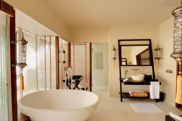 Luxusný kúpeľný rezort Maledivy Luxusný kúpeľný rezort-ostrov Maldivy