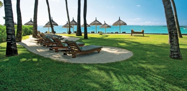 Parks Resort-Constance Belle-Mare Plage-Luxusné cestovanie-Exotické Ležadlá na opaľovanie parky rezort-Constance Belle-Mare Plage-luxusné cestovanie