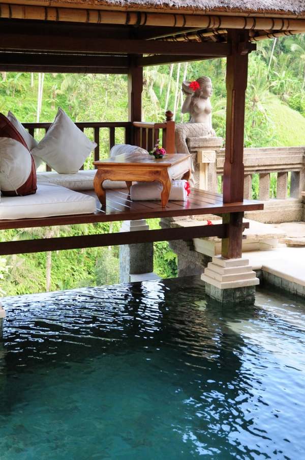 Vonkajšie sedenie strieška pri bazéne, miestokráľ