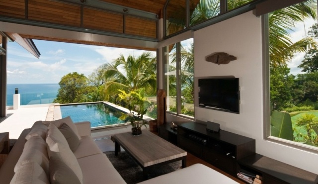 paluba pri bazéne Exotické zariadenie-priesvitné steny presklená terasa