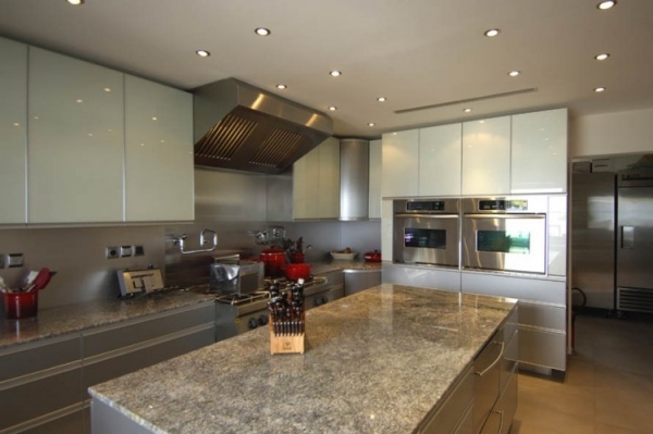 luxusná karibská vila moderná kuchyňa luxusná karibská vila moderná kuchyňa