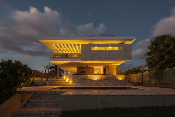 Zaujímavý nápad na osvetlenie rodinného domu Rodinný dom-zaujímavé-osvetlenie-nápad