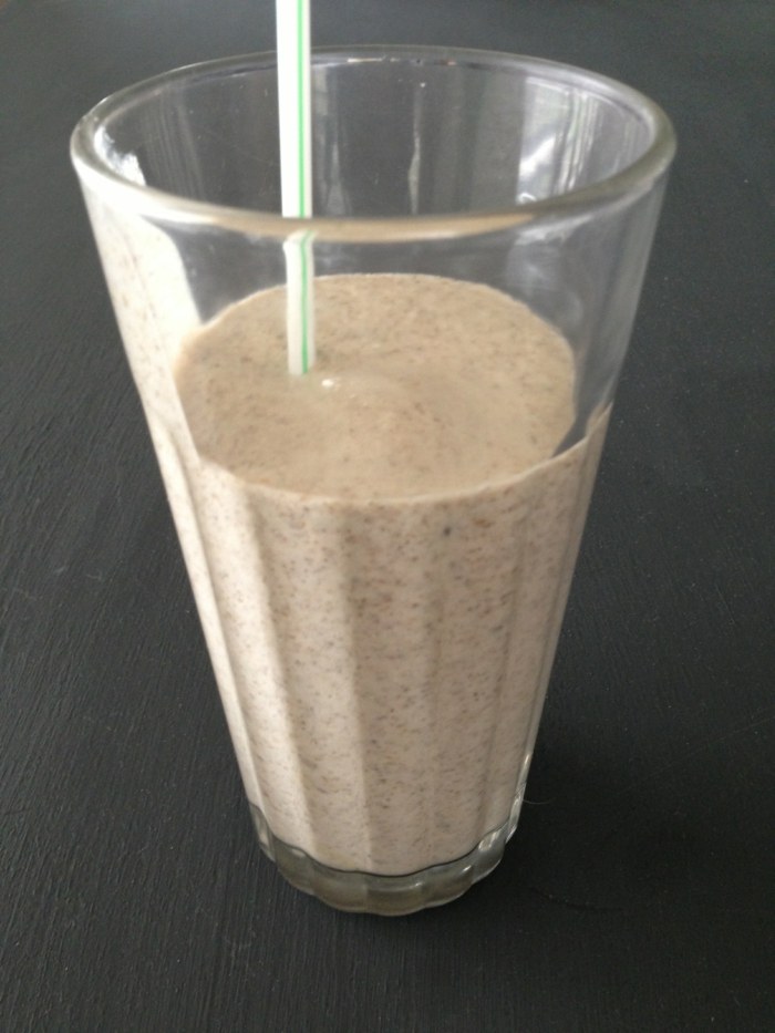 jednoducho zmiešajte prášok maca s vodou a konzumujte Maca prášok ako nápoj