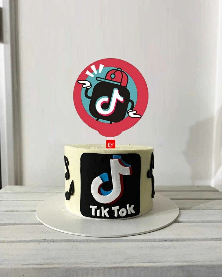 Návrh na navrhnutie koláča s témou Tik Tok