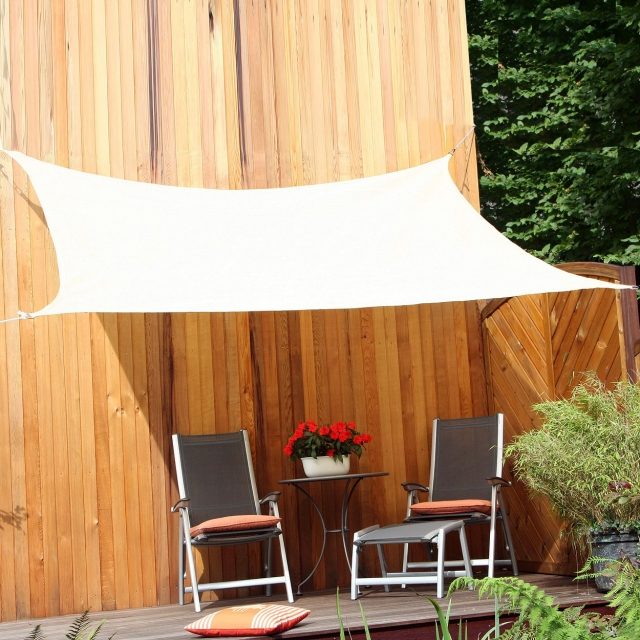 markíza obdĺžnikový priestor na posedenie terasa drevený záhradný plot