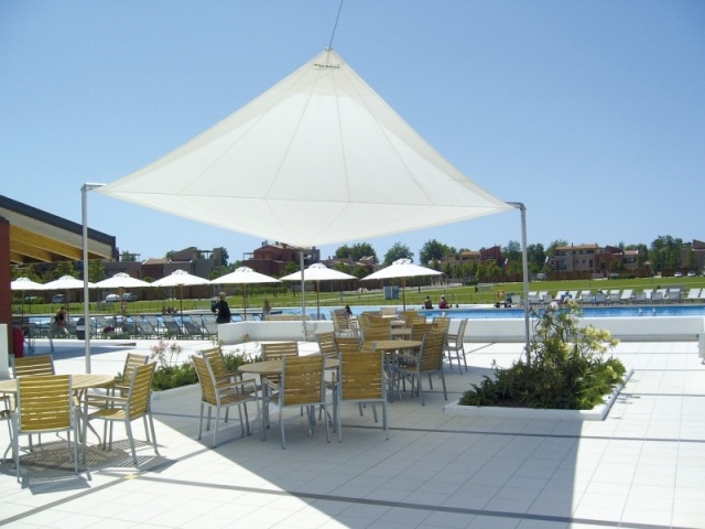 Markíza na terasy, hranatá, vodoodpudivá biela