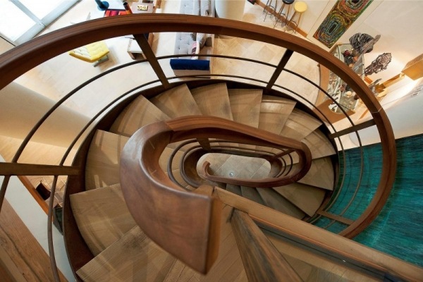 mezonetový byt s elegantným dizajnovým schodiskom