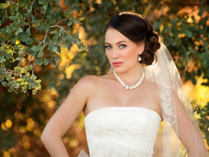 Kurz svadobného stylingu pre aplikáciu nevesty Prirodzený vzhľad svadobného štýlu