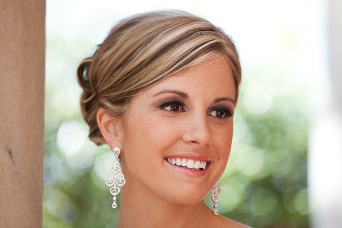 Nápady na svadobné líčenie samozrejme fungujú Nápady na svadobný make -up zdôrazňujú oči