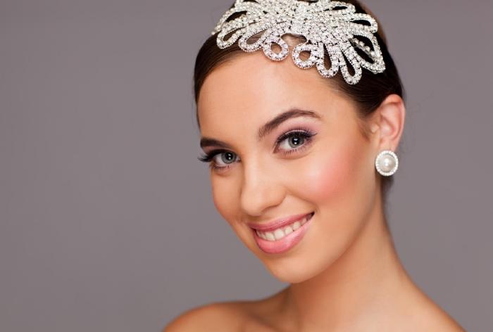 make-up-na-svadobné-tipy-ružové-nuansy-vlasy-doplnky do vlasov