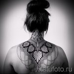 mandala a nyak tetoválásán - fotó példa egy kész tetoválásra a 01052016 30 -ból