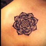 mandala tetoválás a kulcscsonton - fotó példa egy kész tetoválásra 01052016 -ból 2