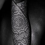 mandala tetoválás a karon - fotó példa egy kész tetoválásra 01052016 -ból 3