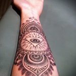 mandala tetoválás a karon - fotó példa egy kész tetoválásra a 01052016 -ból 16