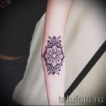 mandala tetoválás a kezében - fotó példa a kész tetoválásra 01052016 32