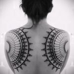 mandala tetoválás a hátlapon - fotó példa egy kész tetoválásra a 01052016 14 -ből