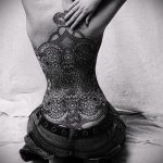 mandala tetoválás a hátulján - fotó példa egy kész tetoválásra a 01052016 -ból 20