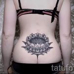 mandala tetoválás a hát alsó részén - Fotó példa a kész tetoválásra a 01052016 -on 1