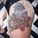 Mandala -Tattoo auf der Hüfte - Foto Beispiel des fertigen Tätowierung auf 01052016 1
