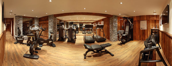 Marco Polo luxusné almhütte alpské fitnes štúdio Luxusná vysokohorská chata Marco Polo vo fitnes štúdiu Alpy