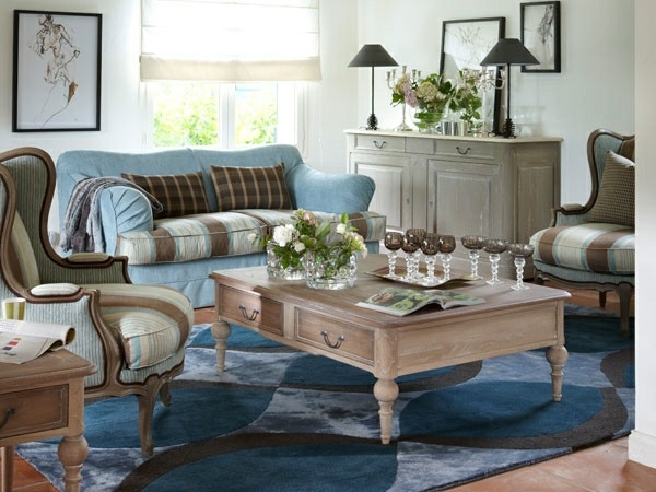 modré akcenty-obývačka-ozdobený-koberec