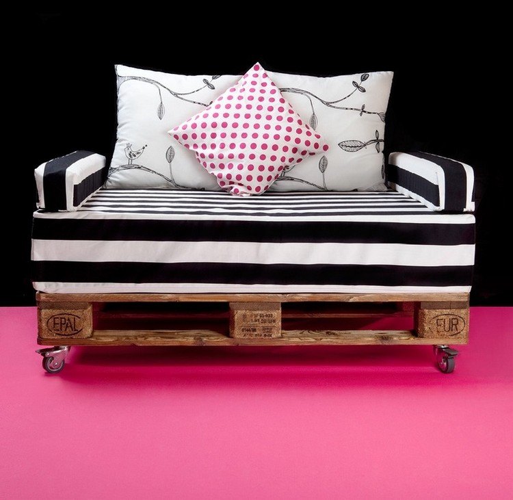 Sedací nábytok-vyrobené z europalet