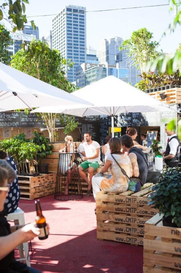 nábytok europalety mestská kaviareň kávovníky