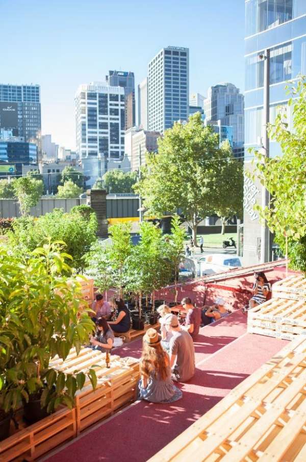 nábytok europalety kaviareň amfiteáter