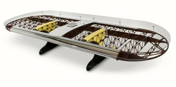 Nábytok vyrobený z leteckých dielov, elegantný priemyselný kus B 25 Elegantné priemyselné súčiastky do lietadiel B 25