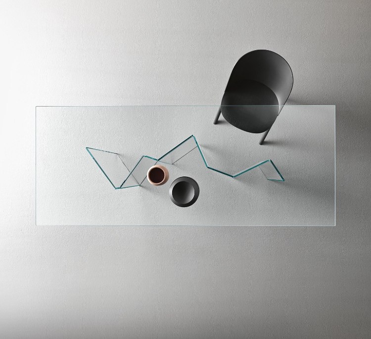 jedálenský stôl zo skleneného a keramického elegantného rámu