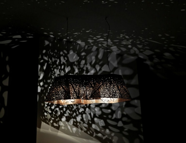 Osvetlenie drevené tienidlo svetelné efekty tieň