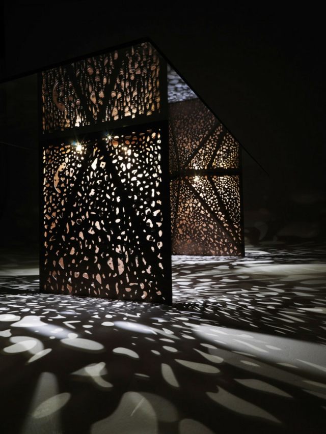 Sklenený bočný pohľad Vstavané svetelné efekty s LED osvetlením