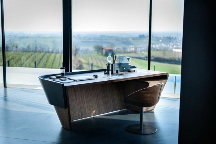 klip stolové stoličky v dizajne sklenená predná strana