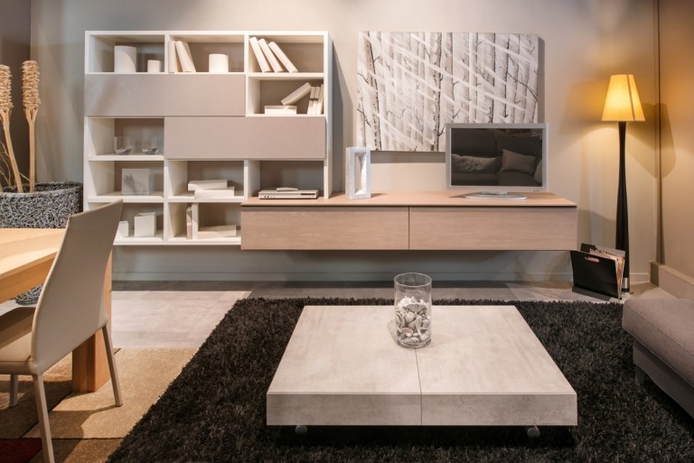 Nábytková online nástenná polica vyrobená na mieru