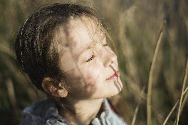 Počúvanie zvukov ako hry počas prechádzok a iných výletov
