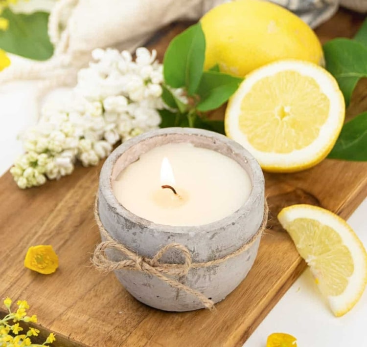 Vyrobte si sviečku z komárov sami - recepty a nápady na vône