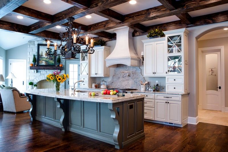 Stredomorské-kuchynské vybavenie-Landhauskueche-biely ostrov na varenie-mramor