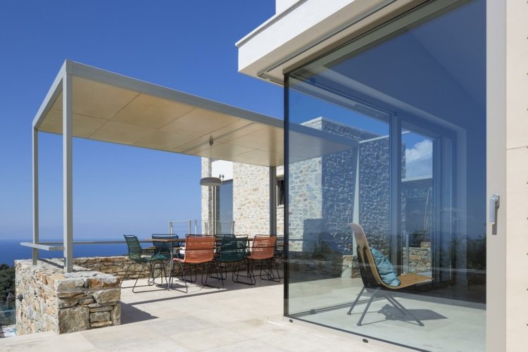 stredomorská stena-kameň-záhradný nábytok-drôt-farba-terasa-strešná krytina