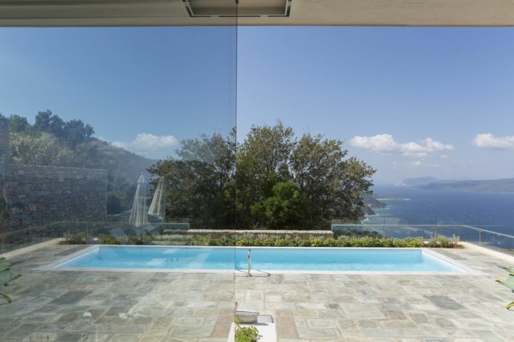 stredozemná-stena-kamenne-dlazby-bazen-plocha-podlahova-krytina-prirodna-optika