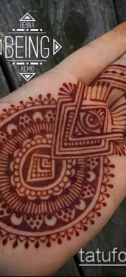 Fénykép Mehendi férfiakról a kezében - 18052017 - példa - 005 Mehendi férfiaknak kéznél