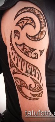 Fénykép Mehendi férfiakról a kezében - 18052017 - példa - 007 Mehendi férfiaknak kéznél