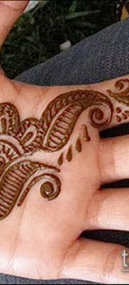 Fénykép Mehendi férfiakról a kezében - 18052017 - példa - 011 Mehendi férfiaknak kéznél