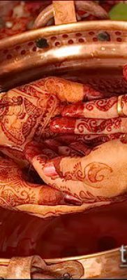 Fénykép Mehendi férfiakról a kezében - 18052017 - példa - 013 Mehendi férfiaknak kéznél